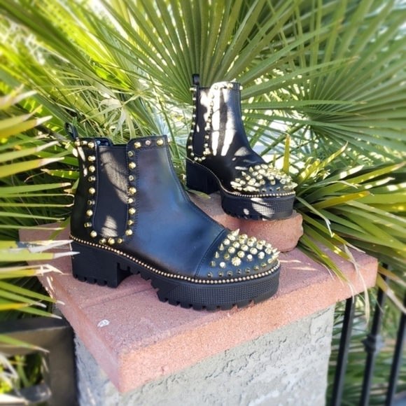Cape Robbin Spiky Combat Ankle Boots - Picture 6 of 12